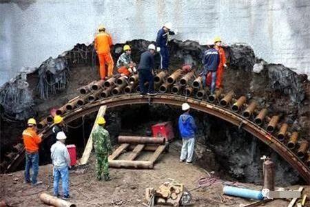 上海隧道钢花管支护案例